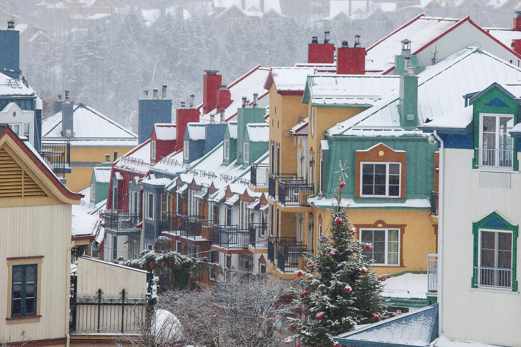 Place Saint Bernard Mont Tremblant Екстериор снимка